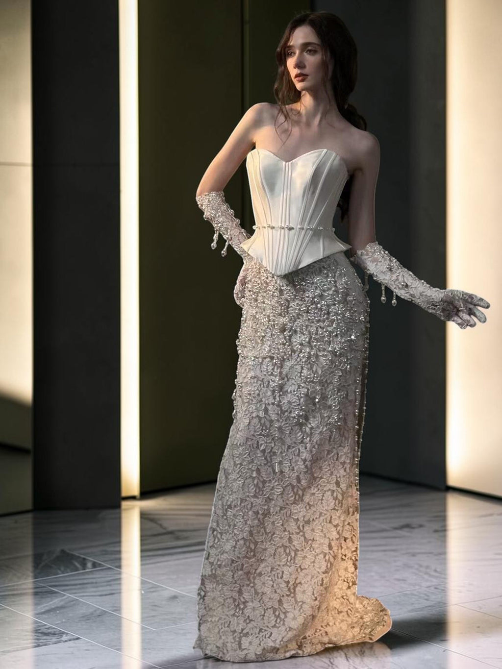 Elegent White Satin Hand-Embellished Wedding Dress SS610