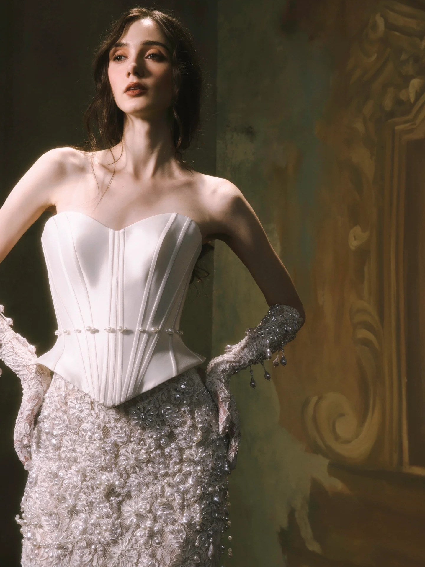 Elegent White Satin Hand-Embellished Wedding Dress SS610