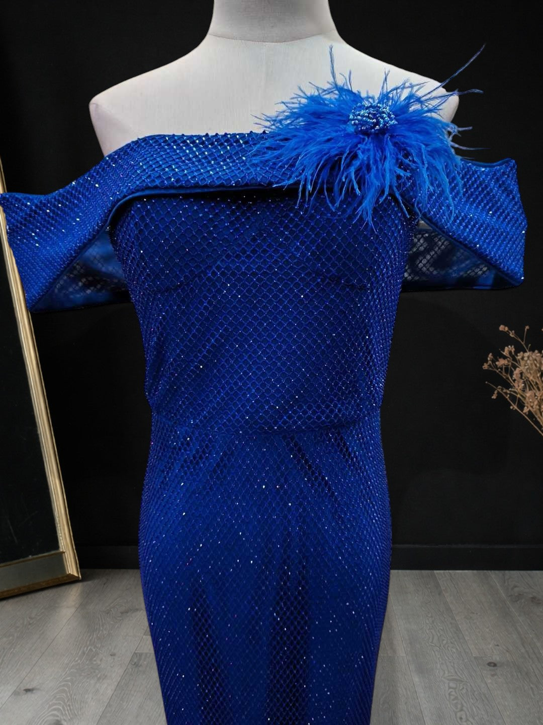 Luxury Off-Shoulder Ostrich Feather Corsage Dvening Dress SML006