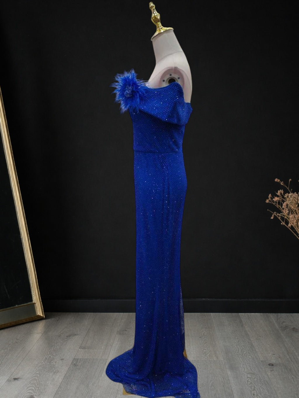 Luxury Off-Shoulder Ostrich Feather Corsage Dvening Dress SML006