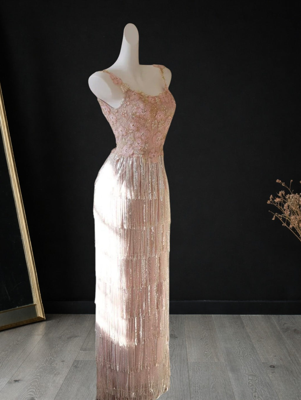 Pink Beaded Spaghetti Strap Column Evening Dress with Floral Appliqué Fringe E014