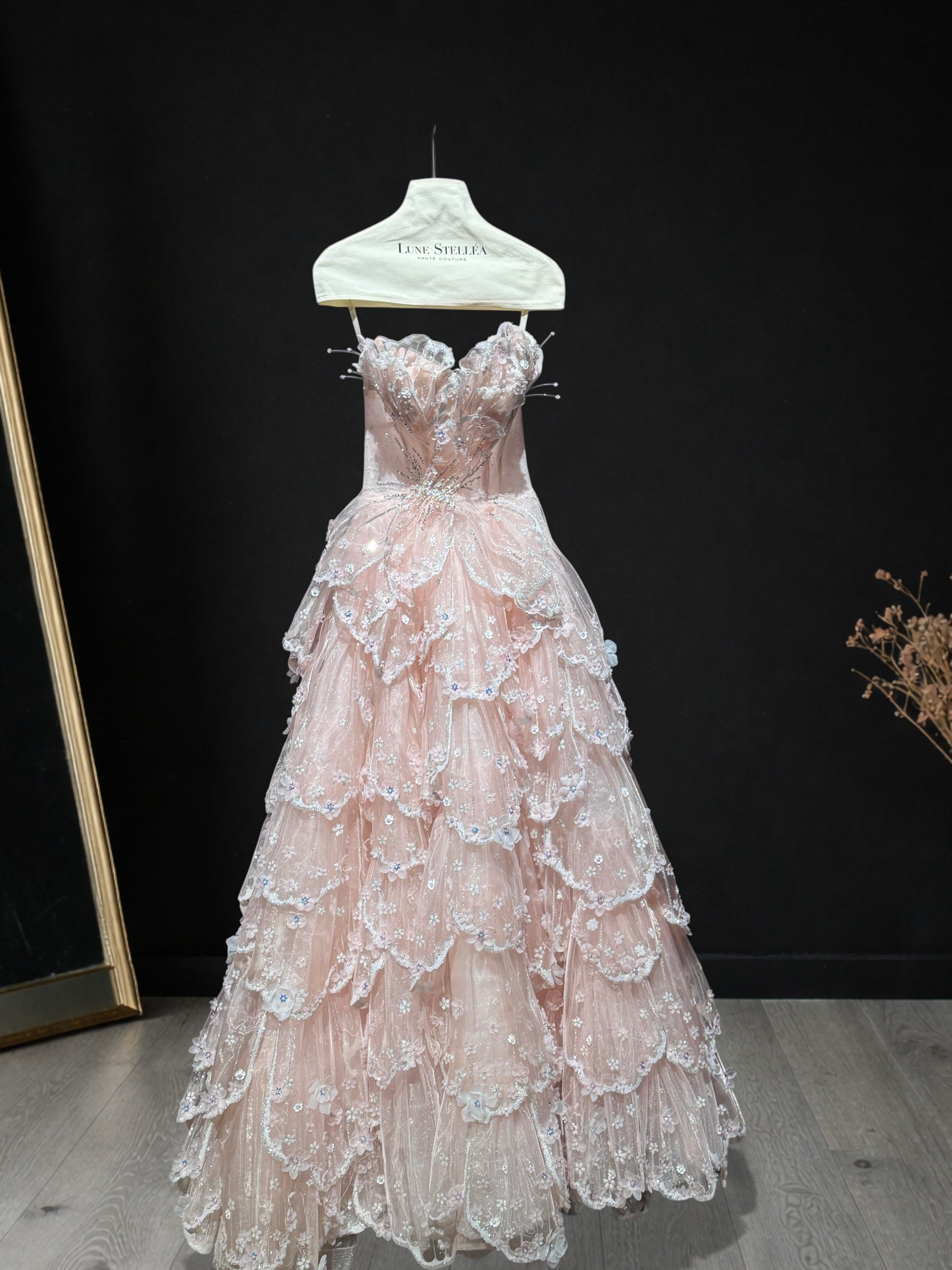 Luxury Blush Pink 3D Floral Layered Tulle Ball Gown Evening Dress YL146