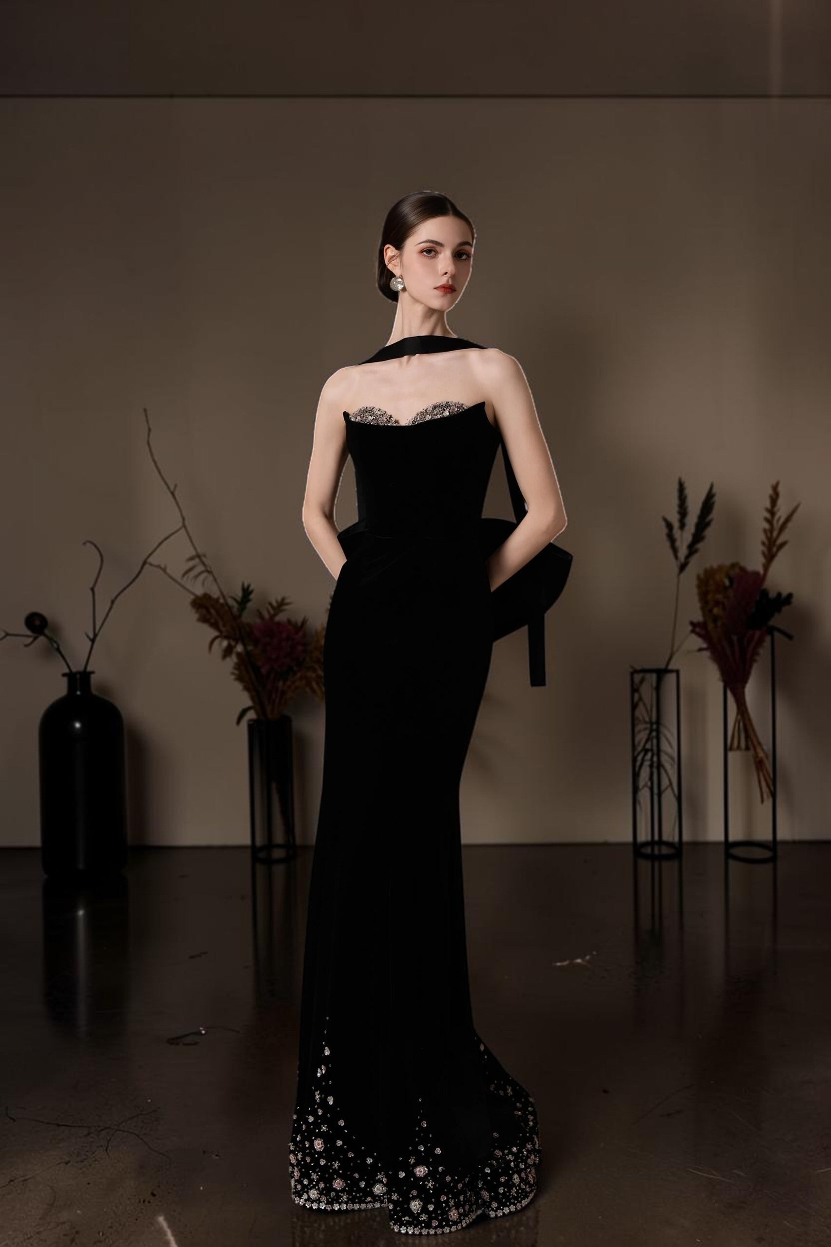 Luxury Black Strapless Evening Gown with Hand-Beaded Hem YL129