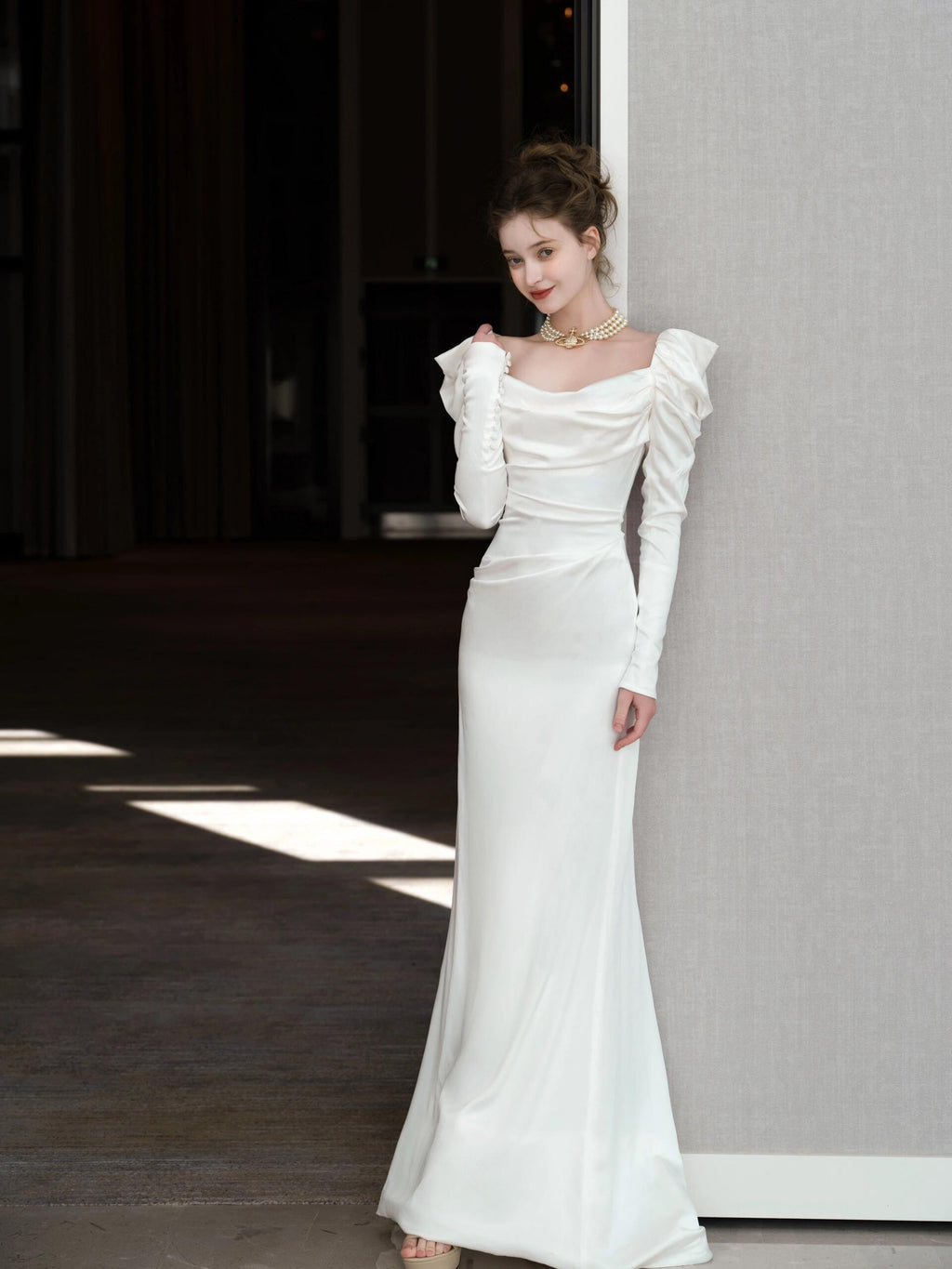 Elegant White Square Neck Evening Dress with Long Sleeves YL128