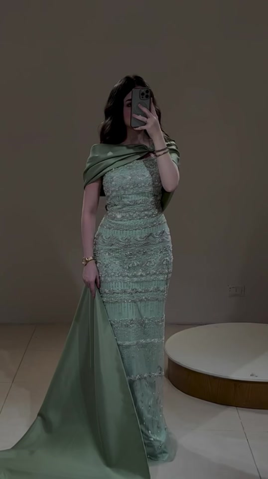 Luxury Dubai Evening Dress with Cape Long Party Gowns YL145