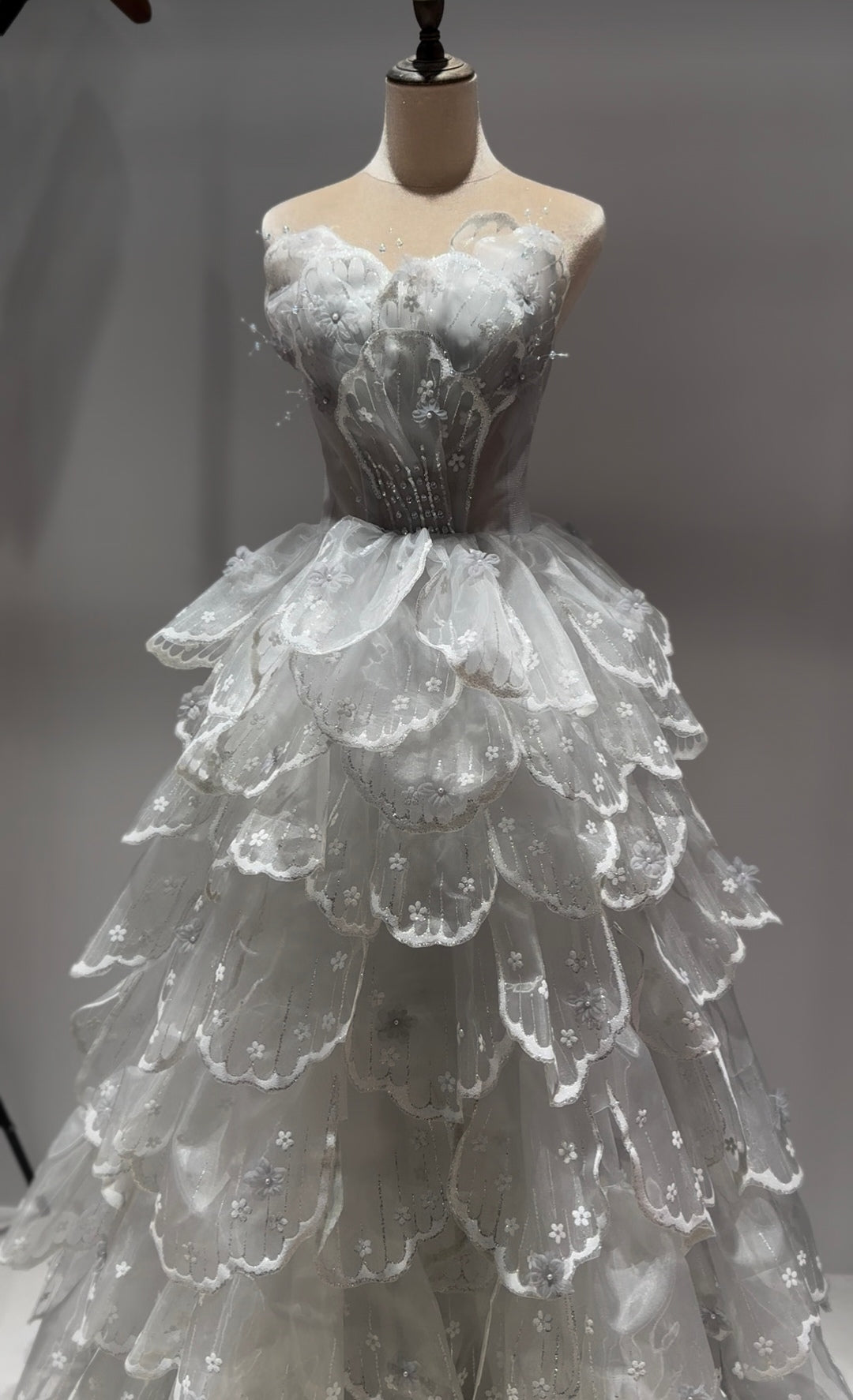 Luxury Blush Pink 3D Floral Layered Tulle Ball Gown Evening Dress YL146