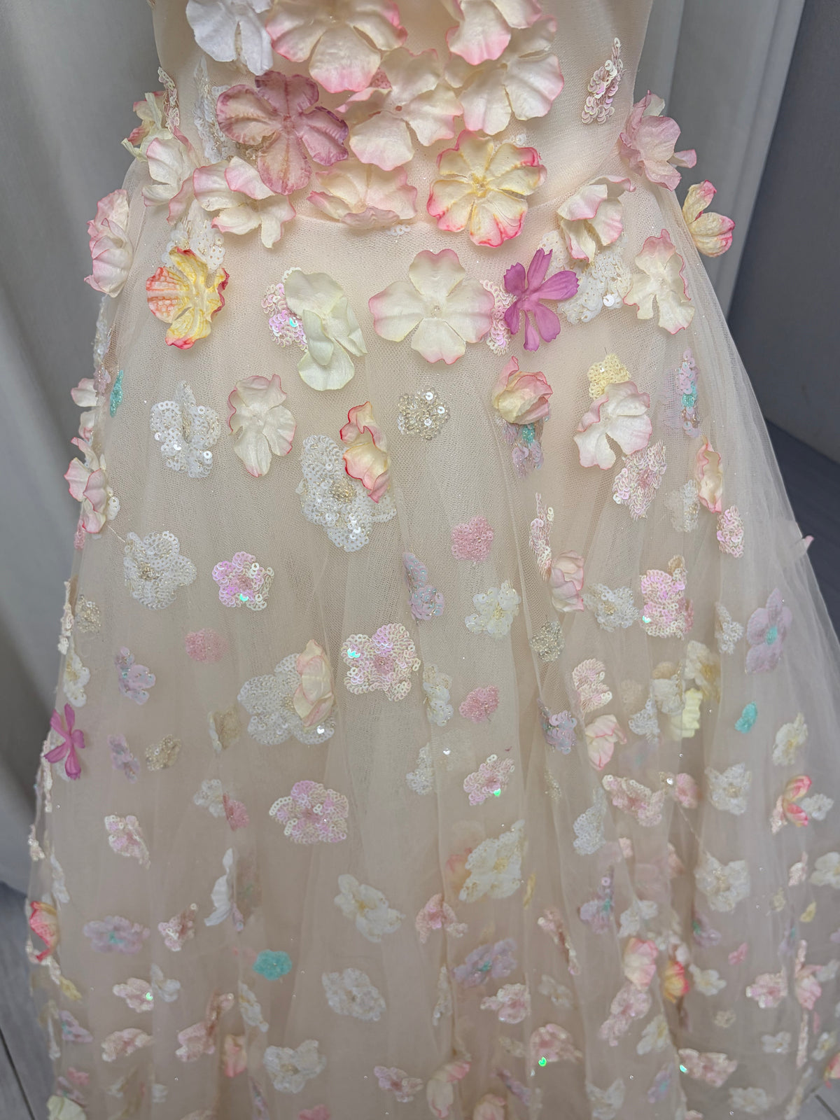 Luxury 3D Floral Ball Gown Romantic Off-Shoulder Princess Prom Dress SL156