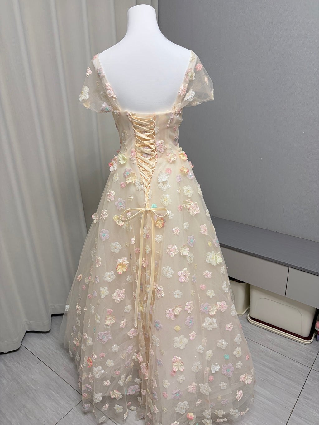 Luxury 3D Floral Ball Gown Romantic Off-Shoulder Princess Prom Dress SL156
