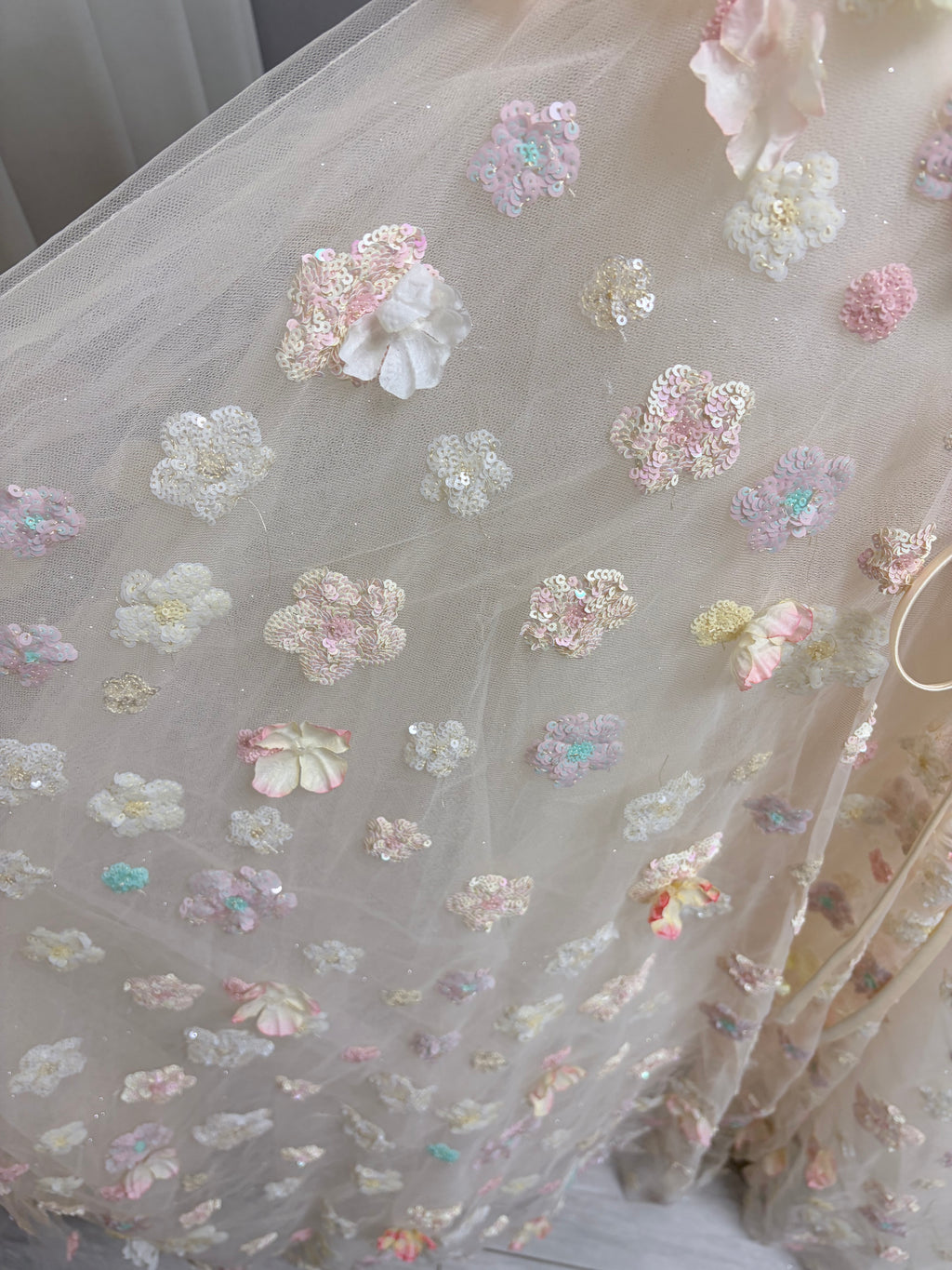 Luxury 3D Floral Ball Gown Romantic Off-Shoulder Princess Prom Dress SL156