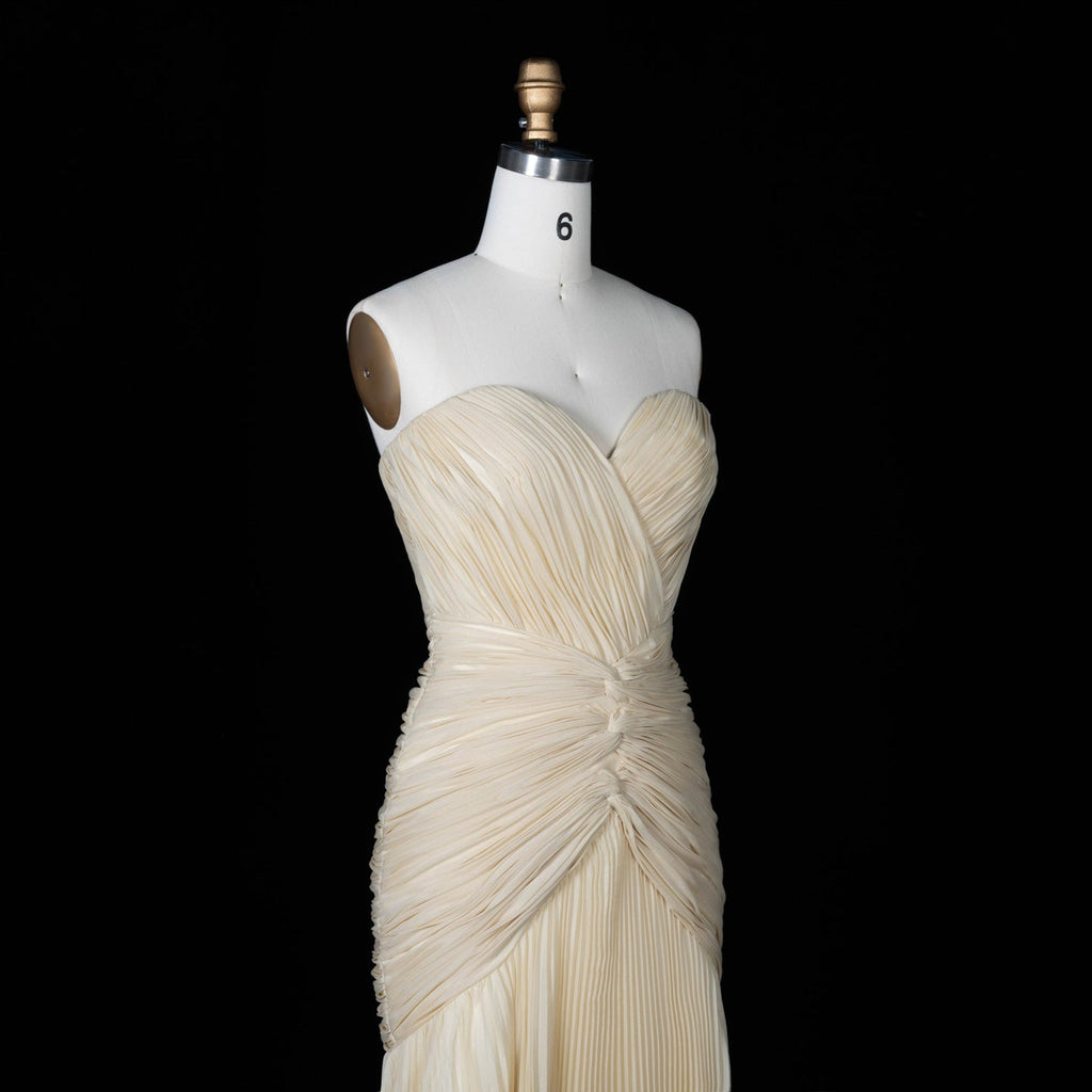 Luxury Light Yellow Sweetheart Pleated Evening Gown YL138