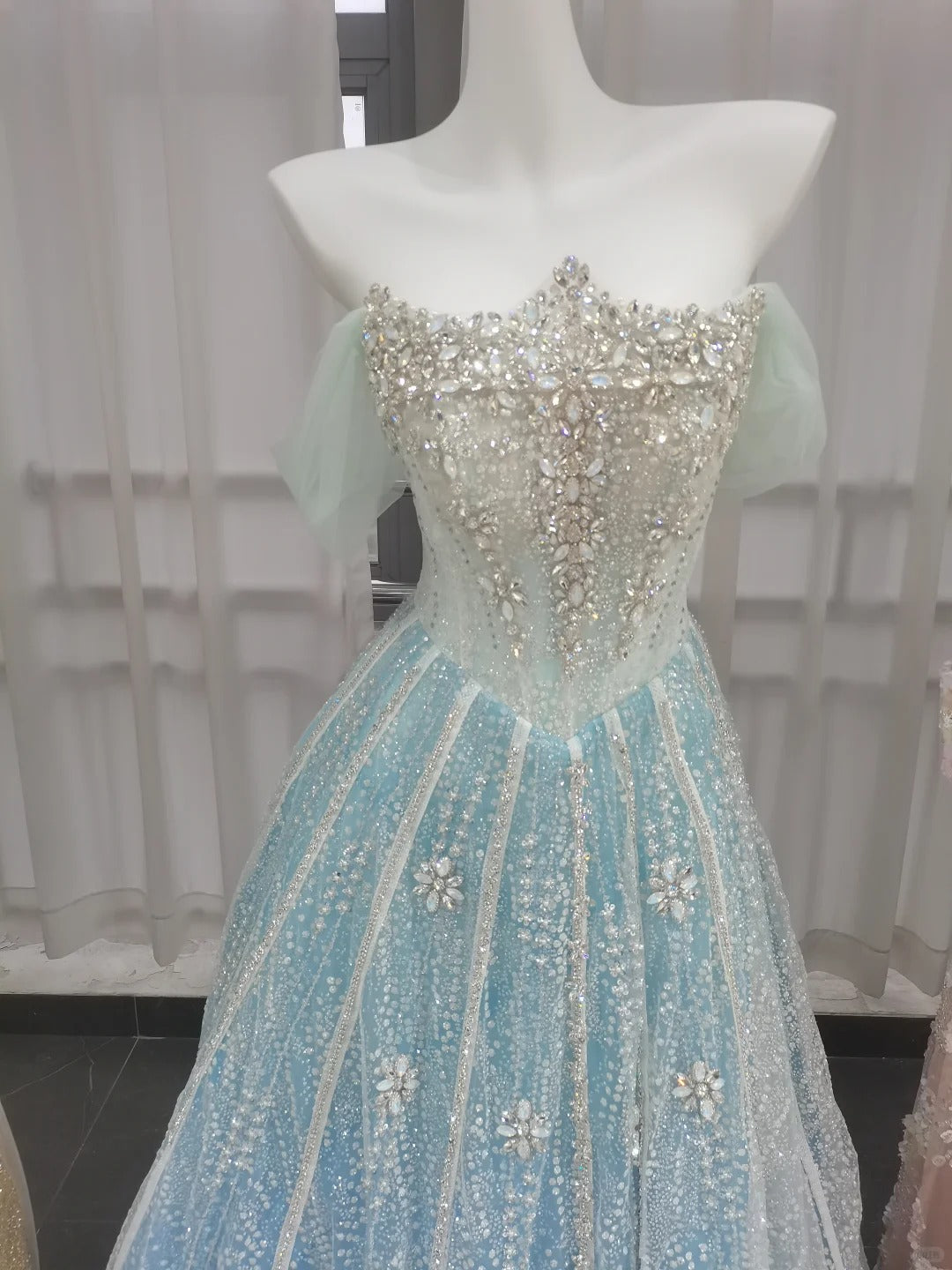 Sparkly Ball Gown Evening Dress with Detachable Sleeves SL228