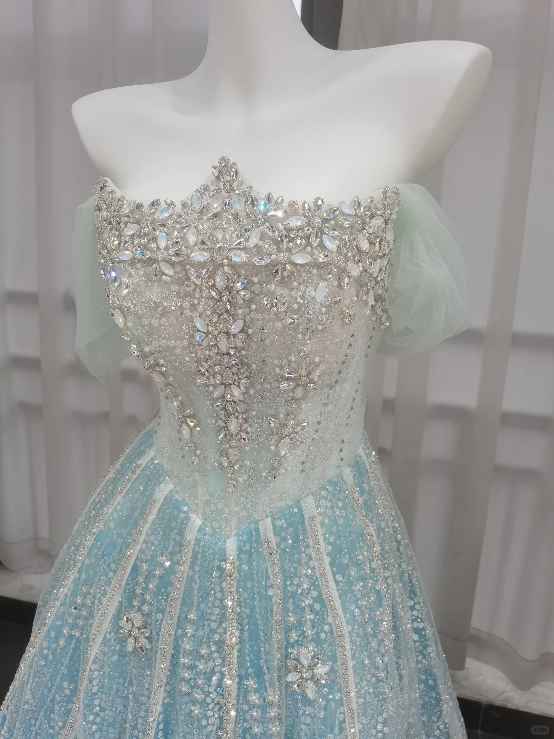 Sparkly Ball Gown Evening Dress with Detachable Sleeves SL228