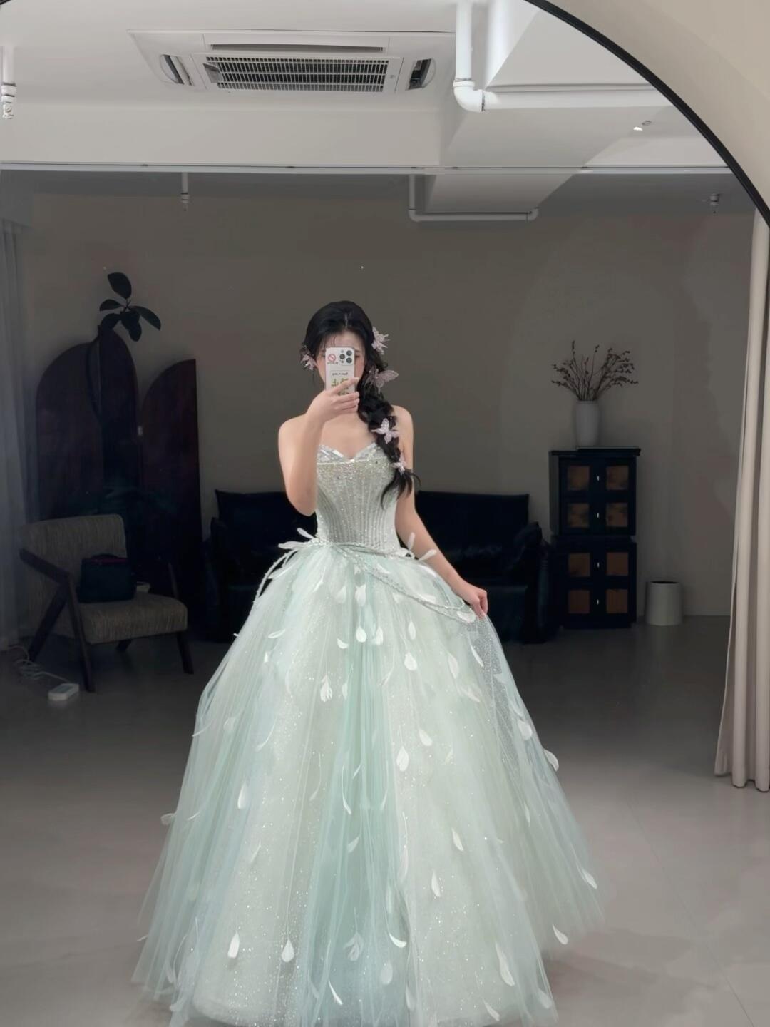 Mint Green Ball Gown Prom Dress with Detachable Sleeves and Lace-Up Back SL208
