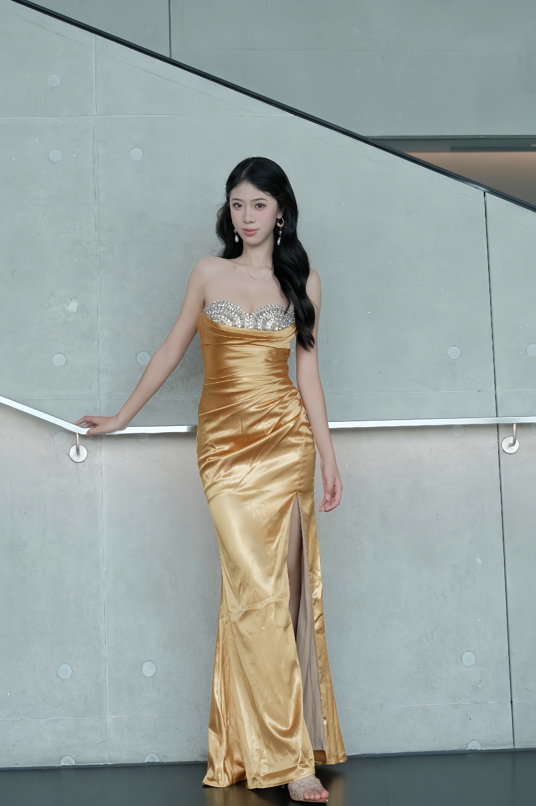Golden Athena Luxurious Strapless Dress with Pleated Waist Party Gown Y114