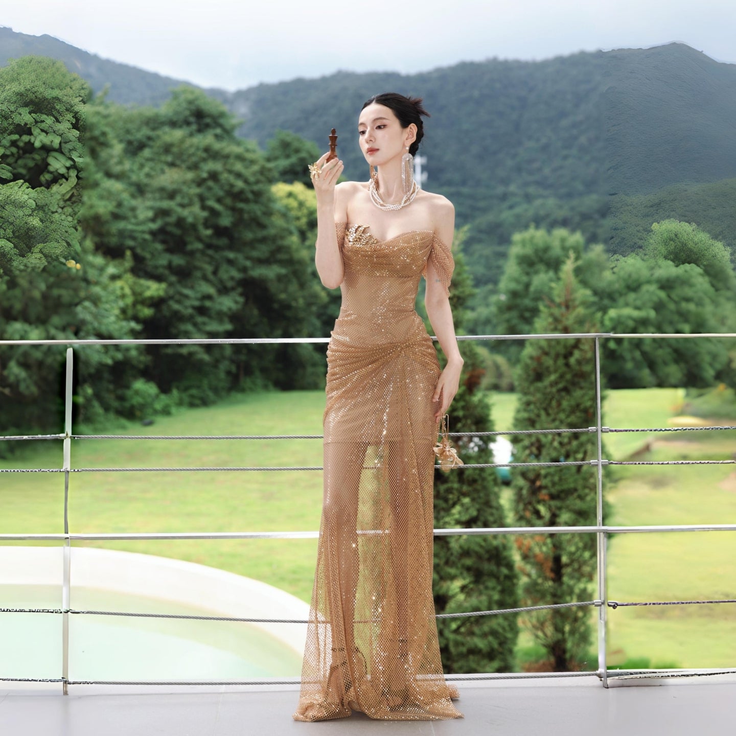 Vintage Sculpted Pleated Off-Shoulder Evening Dress Y112