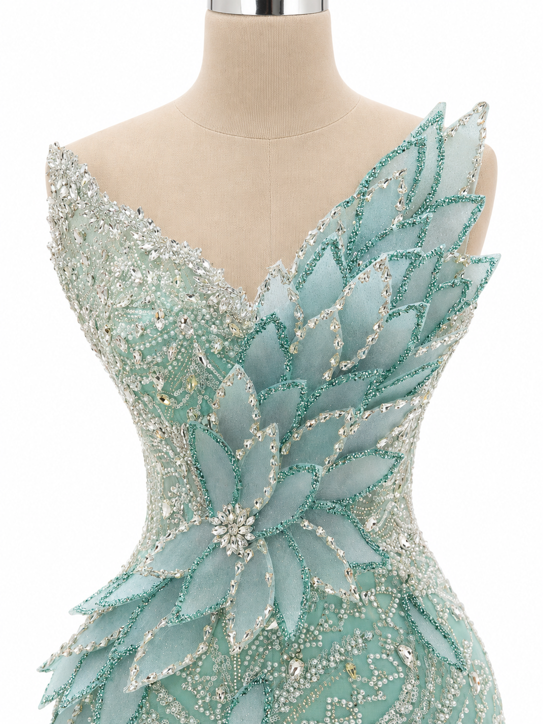 Luxury Green Beaded Mermaid Evening Gown with 3D Leaf Appliqué SL172
