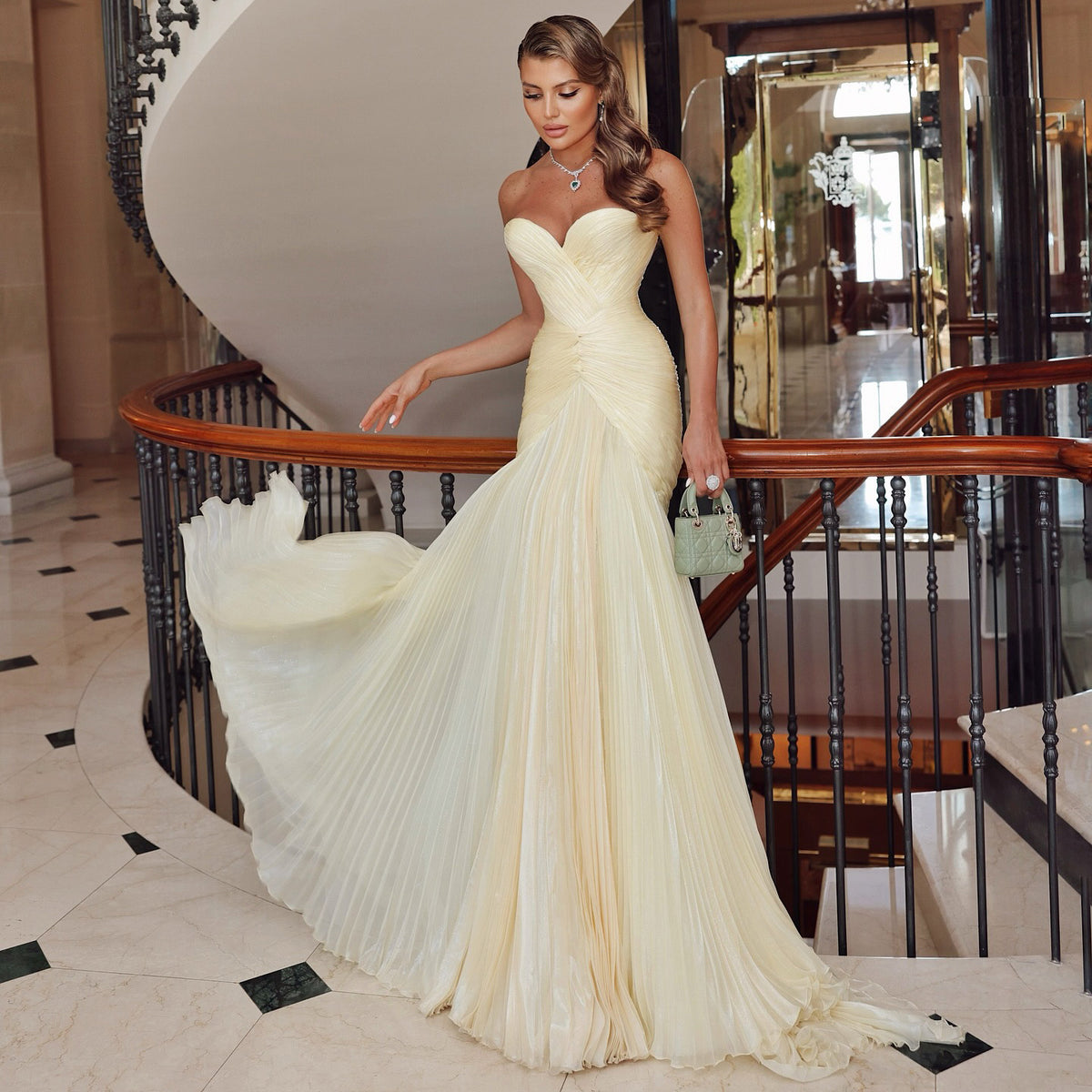 Luxury Light Yellow Sweetheart Pleated Evening Gown YL138