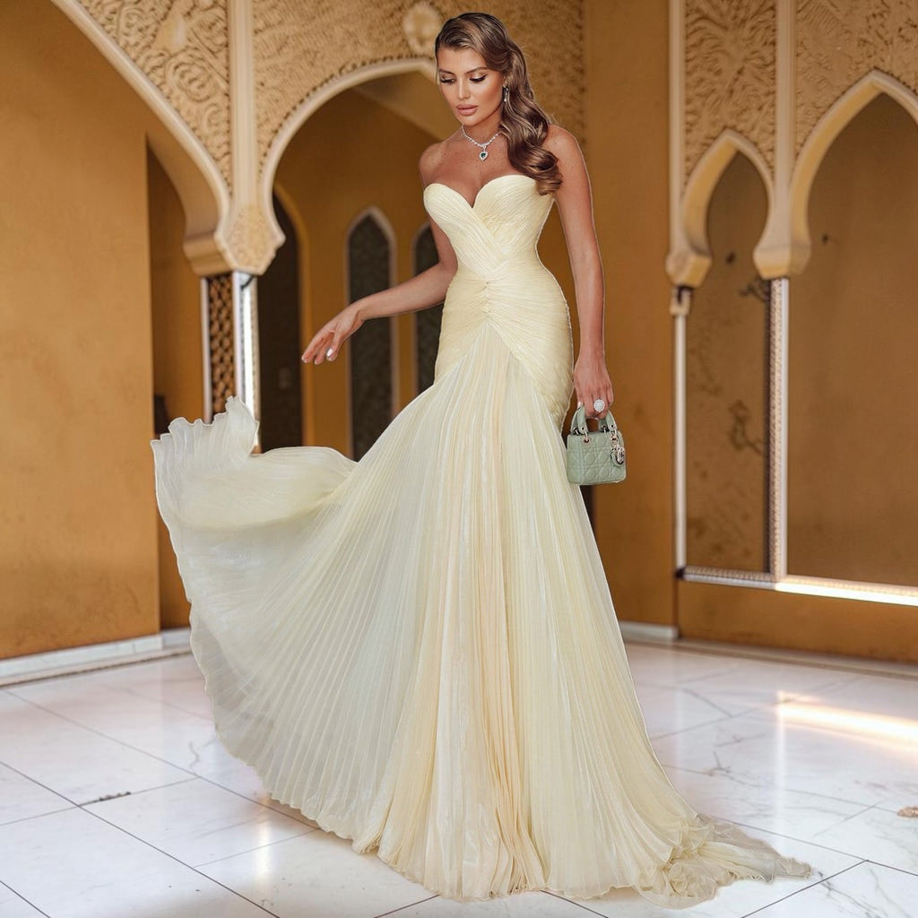 Luxury Light Yellow Sweetheart Pleated Evening Gown YL138