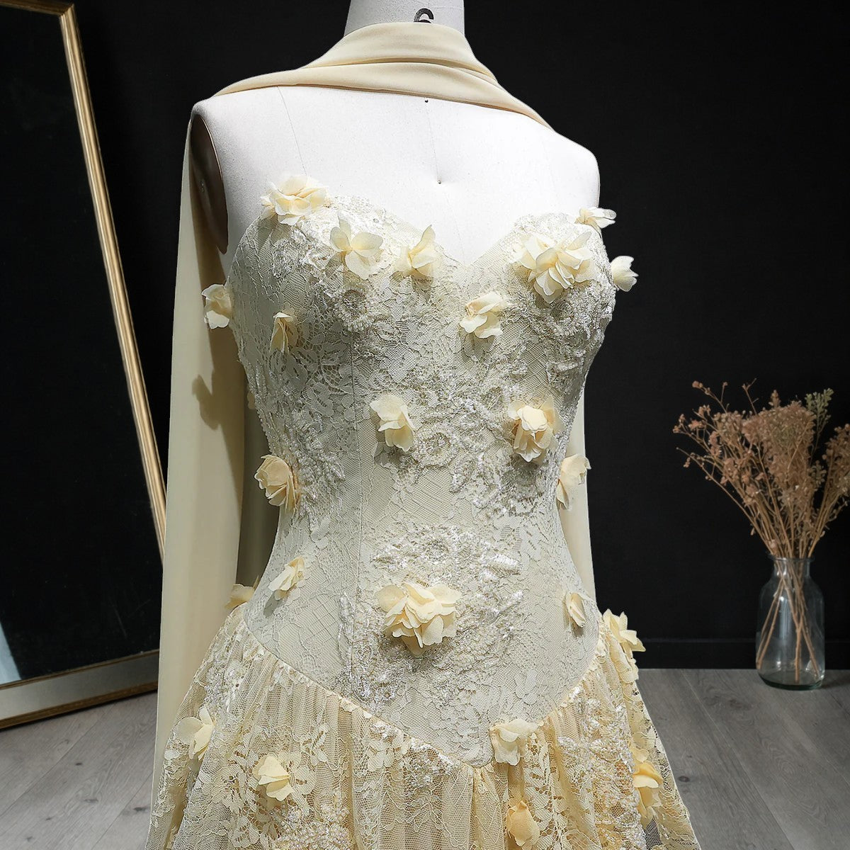 Luxury Light Yellow Strapless Evening Gown with 3D Floral Appliqués YL139