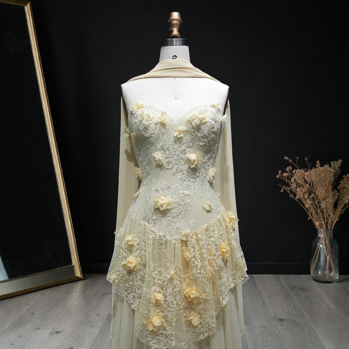 Luxury Light Yellow Strapless Evening Gown with 3D Floral Appliqués YL139