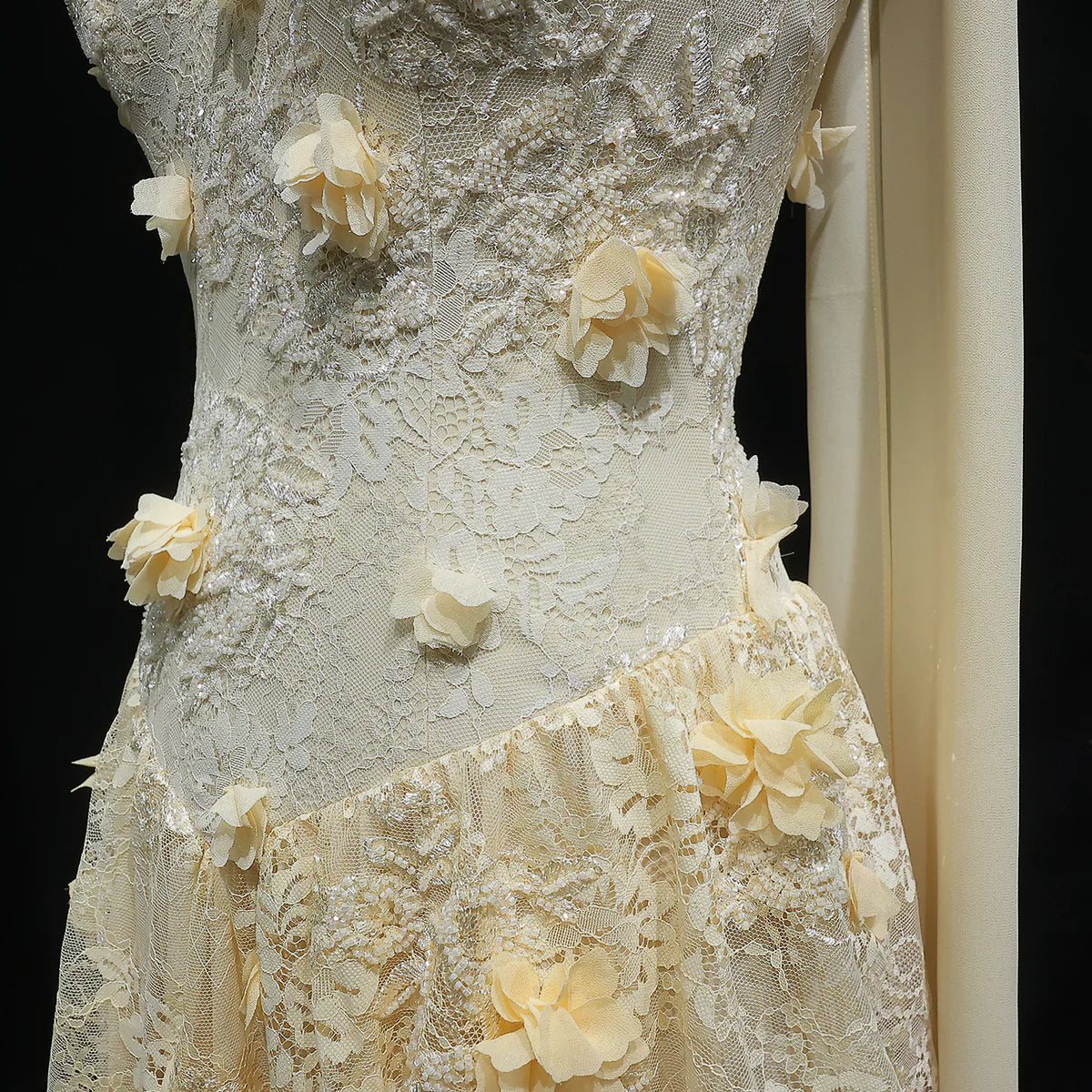 Luxury Light Yellow Strapless Evening Gown with 3D Floral Appliqués YL139