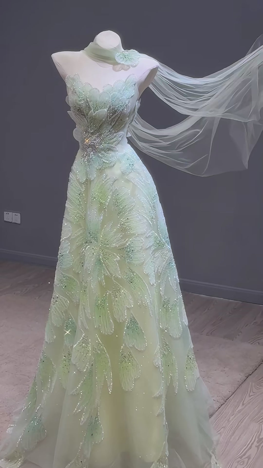 Luxury Green with Beaded Floral Details and Draped Sleeves Evening Dress SL161