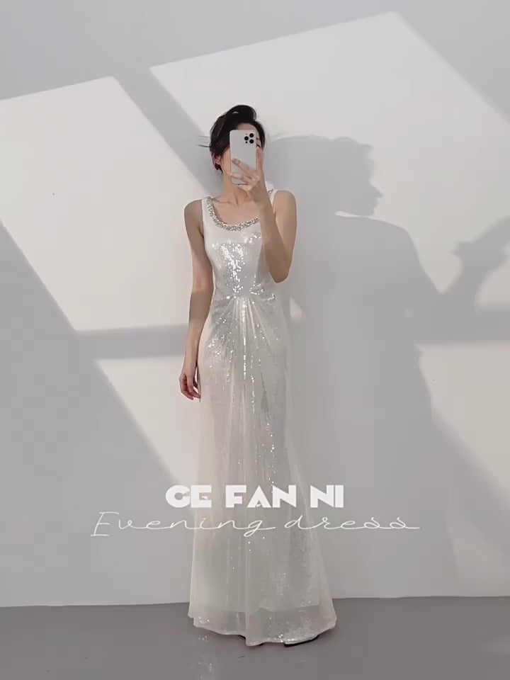 Elegant White Sequin Evening Dress with Sleeveless Scoop Neck SL513