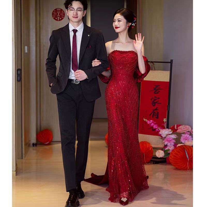 Elegant Pearl-Embellished Off-Shoulder Mermaid Gown Evening Dress