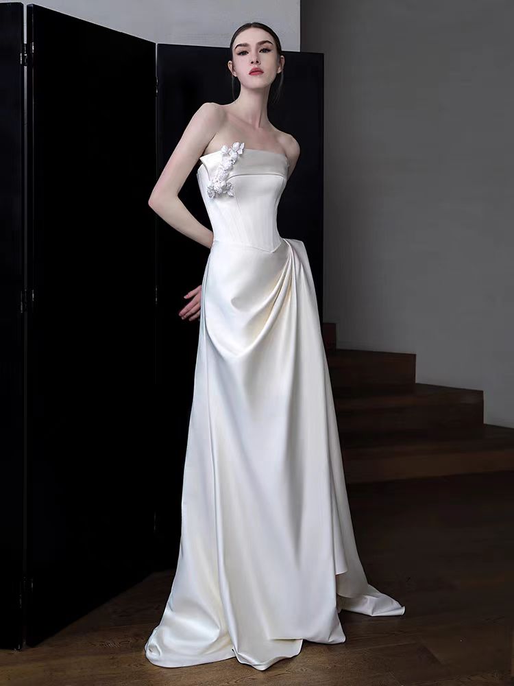 Graceful White Satin Strapless Evening Dress