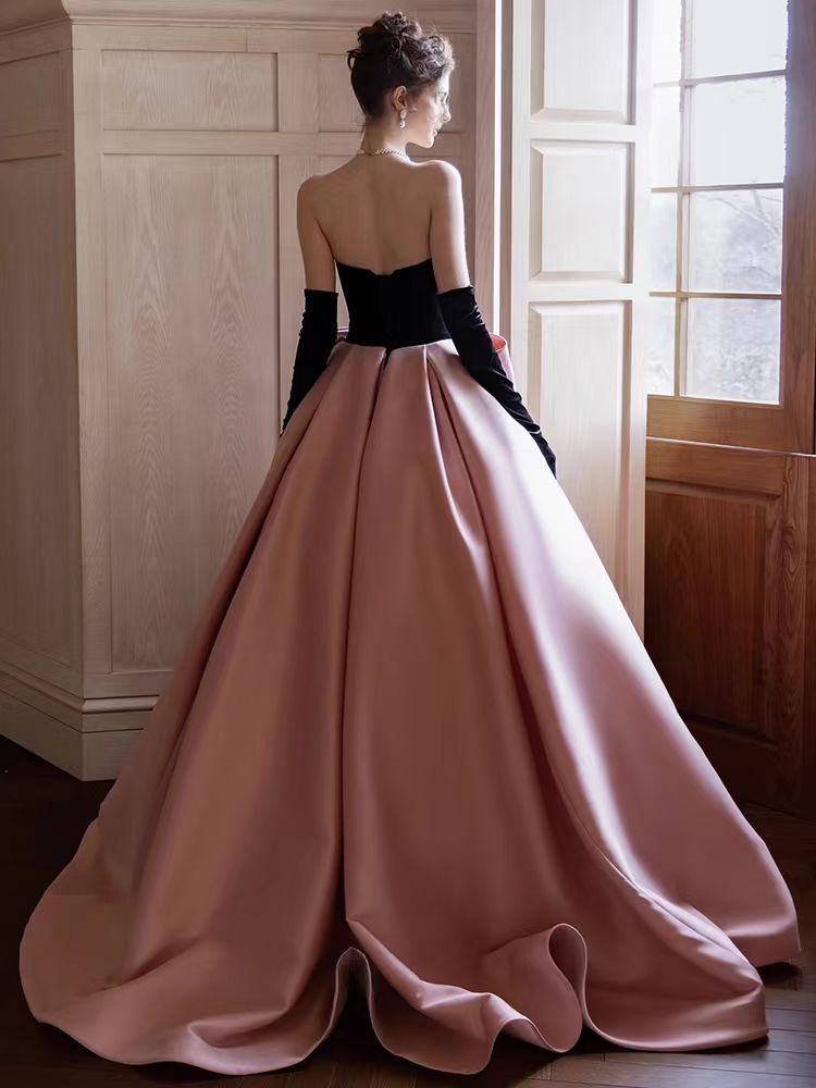 Stunning Black-and-Pink Strapless Bow-Detail Evening Dress