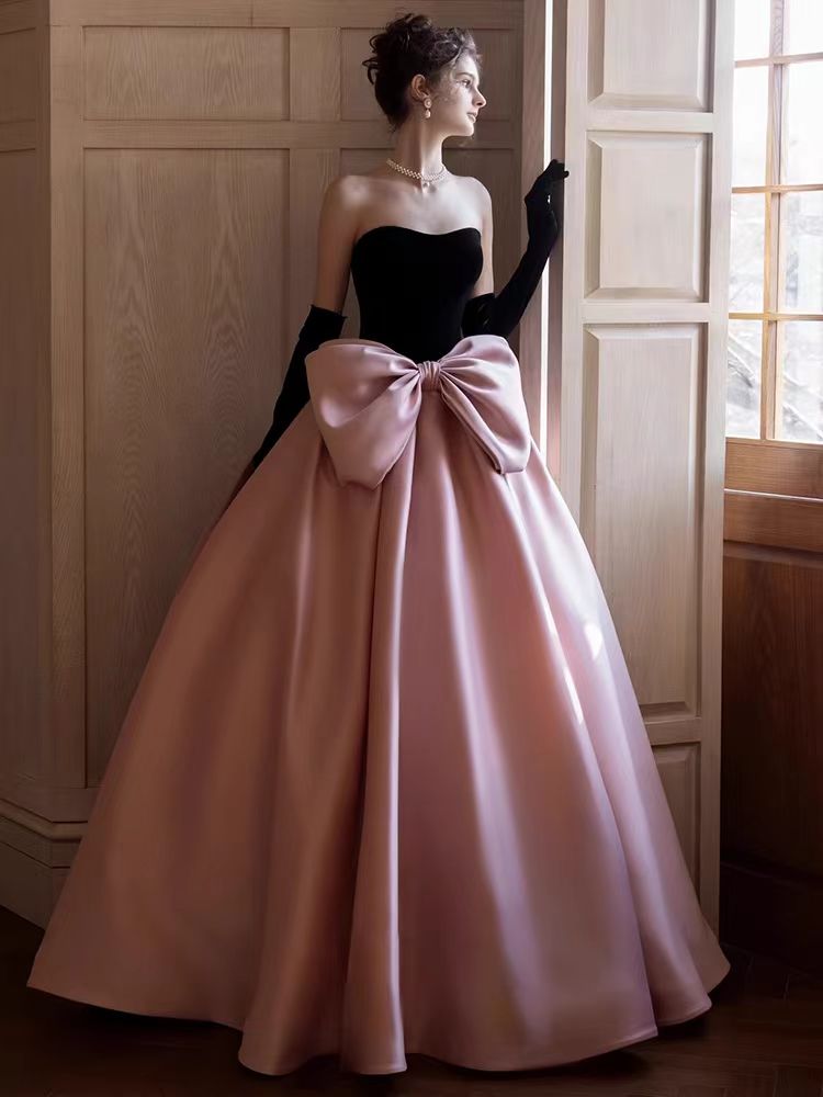 Stunning Black-and-Pink Strapless Bow-Detail Evening Dress