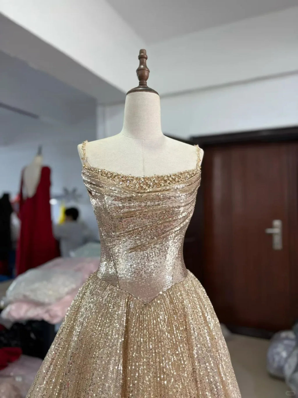SS250 Gold Luxury Ball Gown Sparkly A-Line Evening Dress
