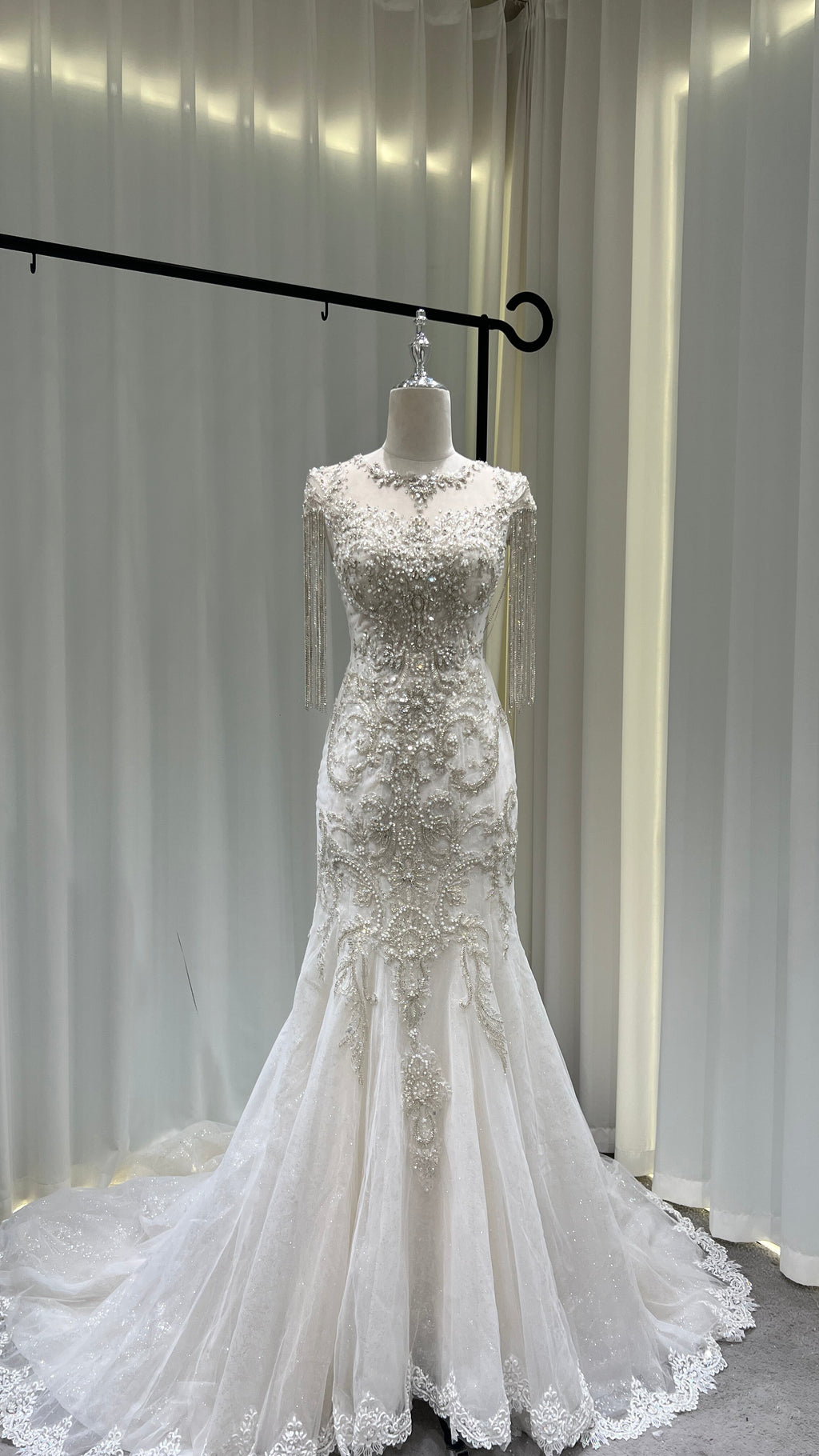 Twinklegowns Mermaid Wedding Dress Featuring Pearl Beading and Crystal Tassels SL152