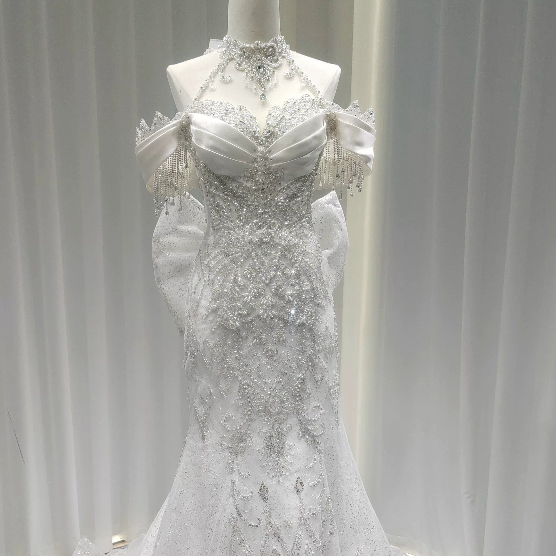Twinklegowns Luxury Off-Shoulder Mermaid Wedding Dress with Crystal Beading SL151