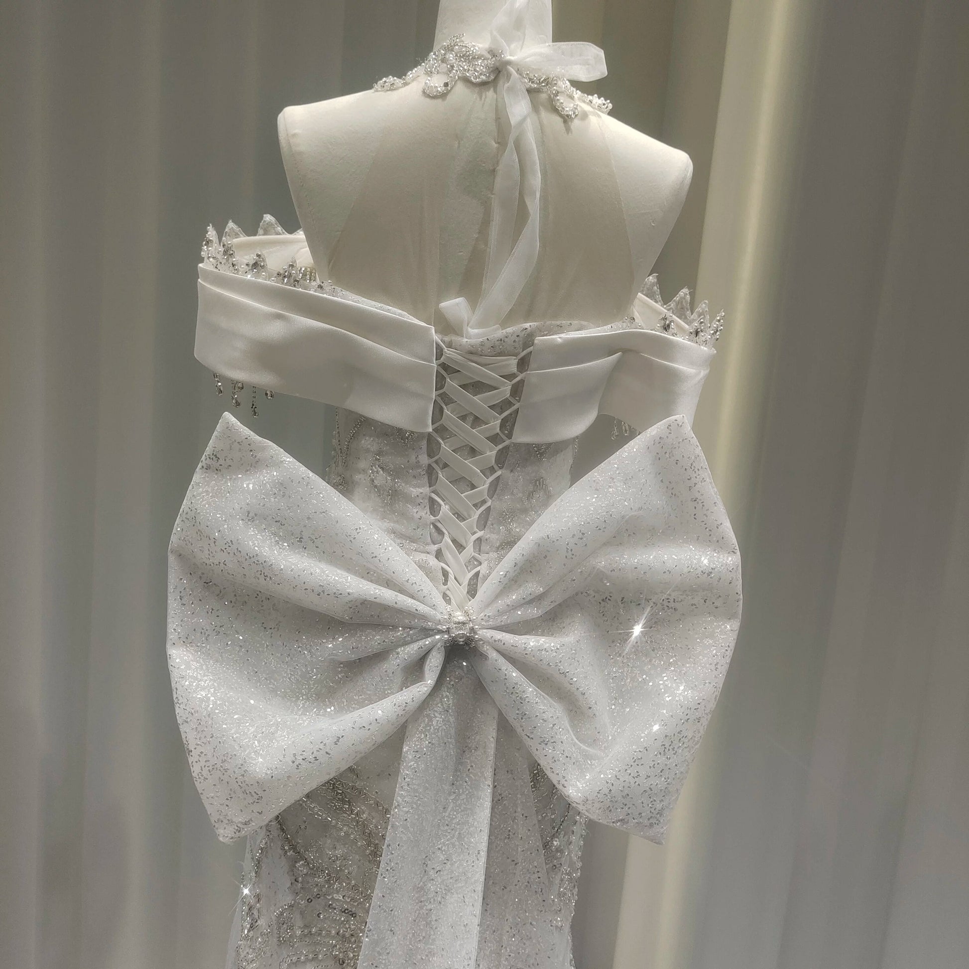 Twinklegowns Luxury Off-Shoulder Mermaid Wedding Dress with Crystal Beading SL151